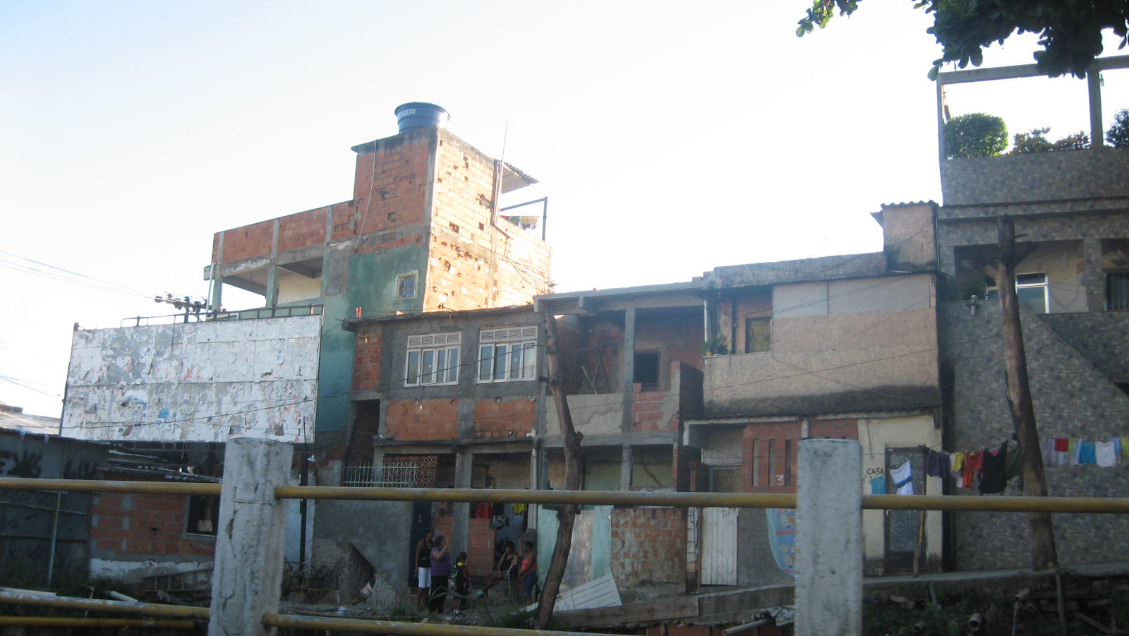Casas na favela do Jacarezinho, no Rio de Janeiro, Brasil